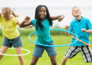 Hula-Hoop Çeviren Robotlar, Halkaların Havada Nasıl Kaldığını AçıklıyorBasın Bildirisi 